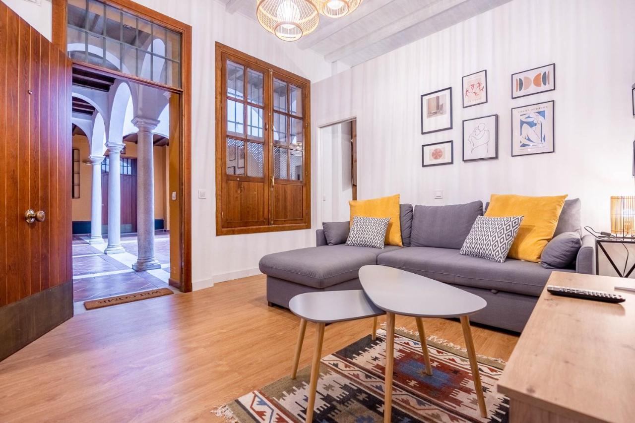 Palacios Malaver Suite Home Séville Extérieur photo
